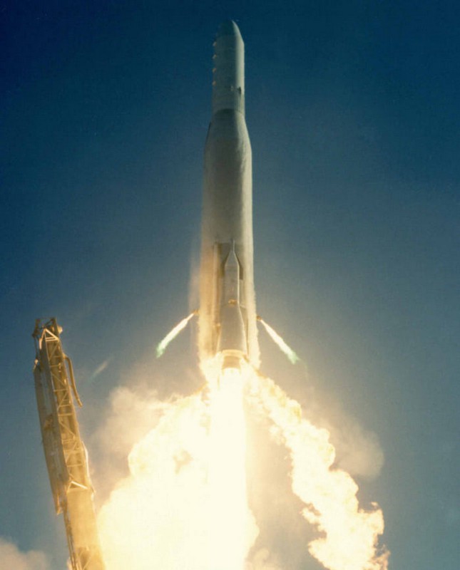 Atlas 61E Photo 1