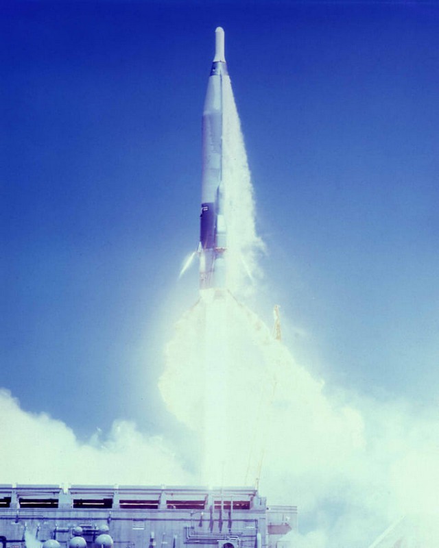 Atlas 65E Photo 1