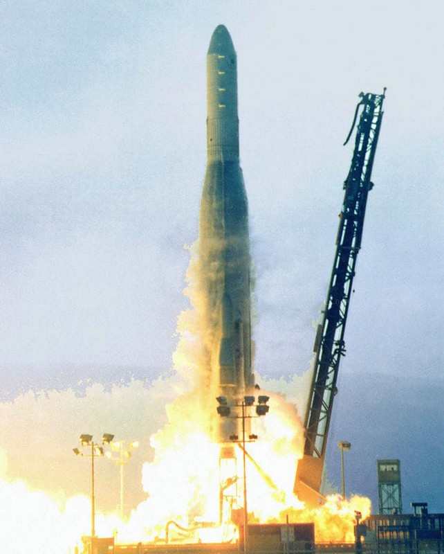 Atlas 64F Photo 1